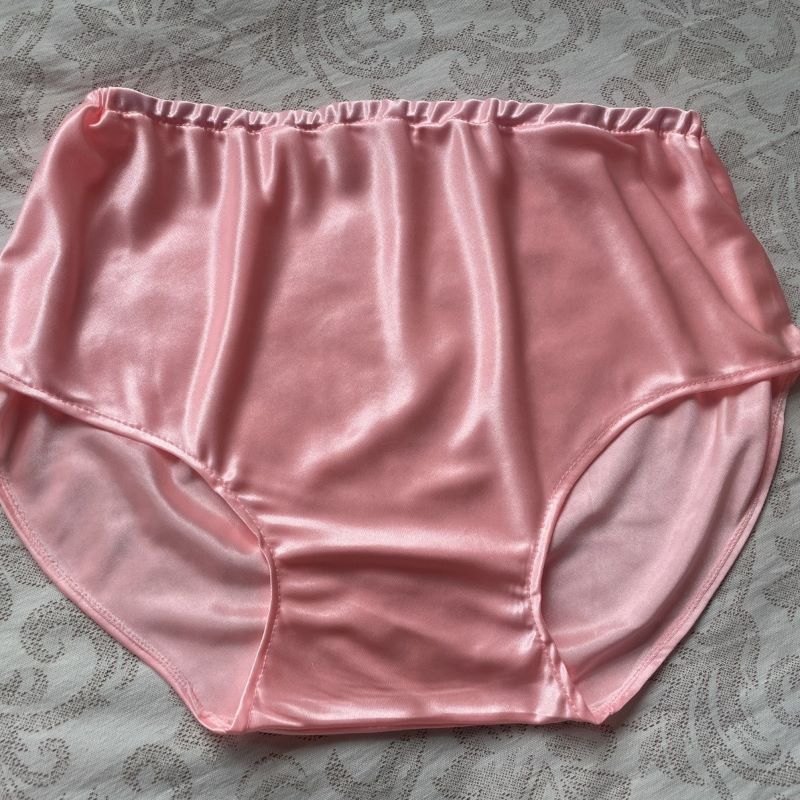 Celana Dalam Sutra Es Pink Men - Boxer Shorts Modal ulasan dan harga
